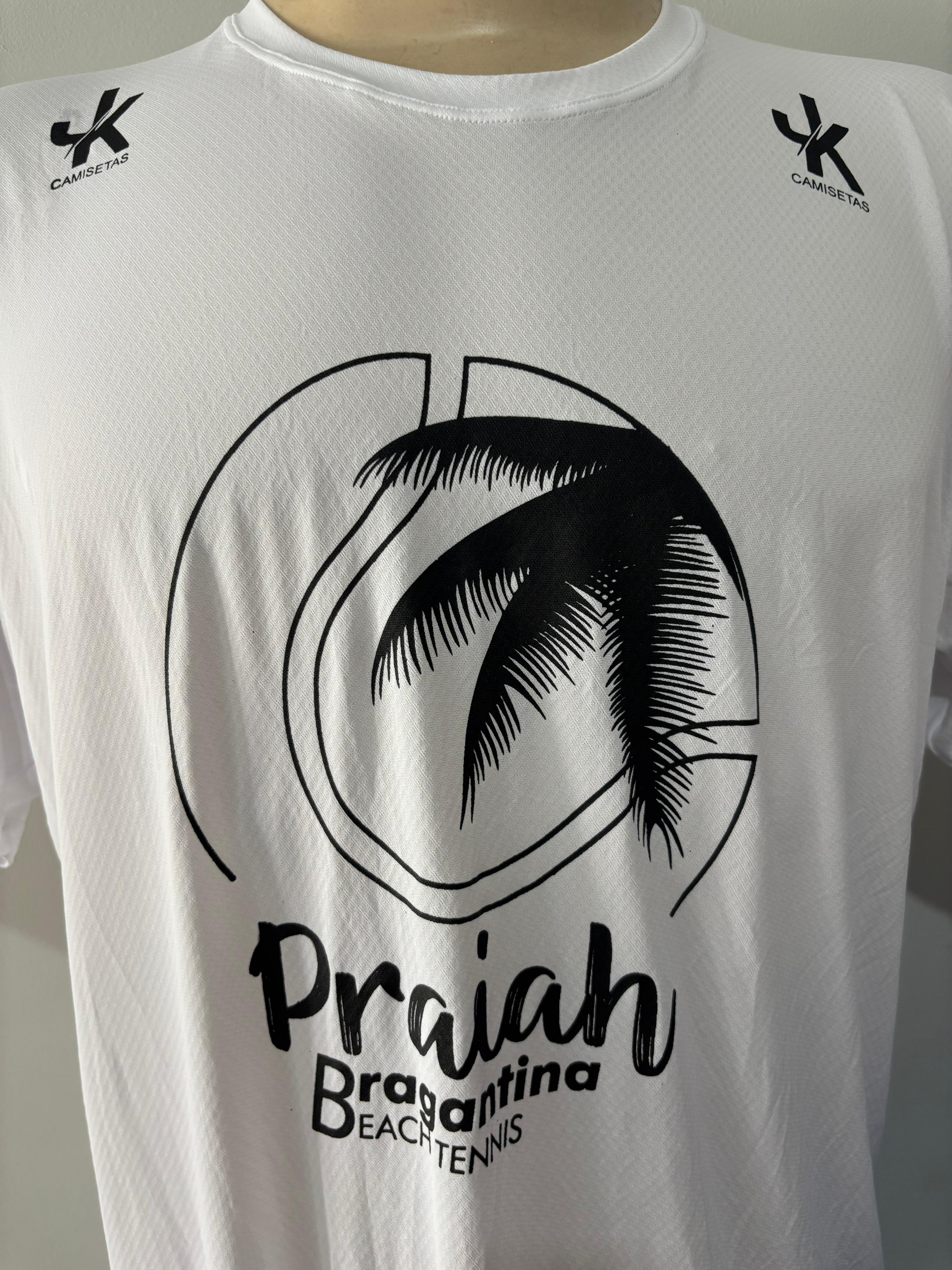 Camiseta preta personalizada 100% poliamida para o evento Torneio Bragantino de Beach Tennis.